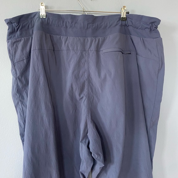 🛑SOLD Athleta Trekke North Jogger Pants in Midevil Violet Size 26 - Picture 5 of 8